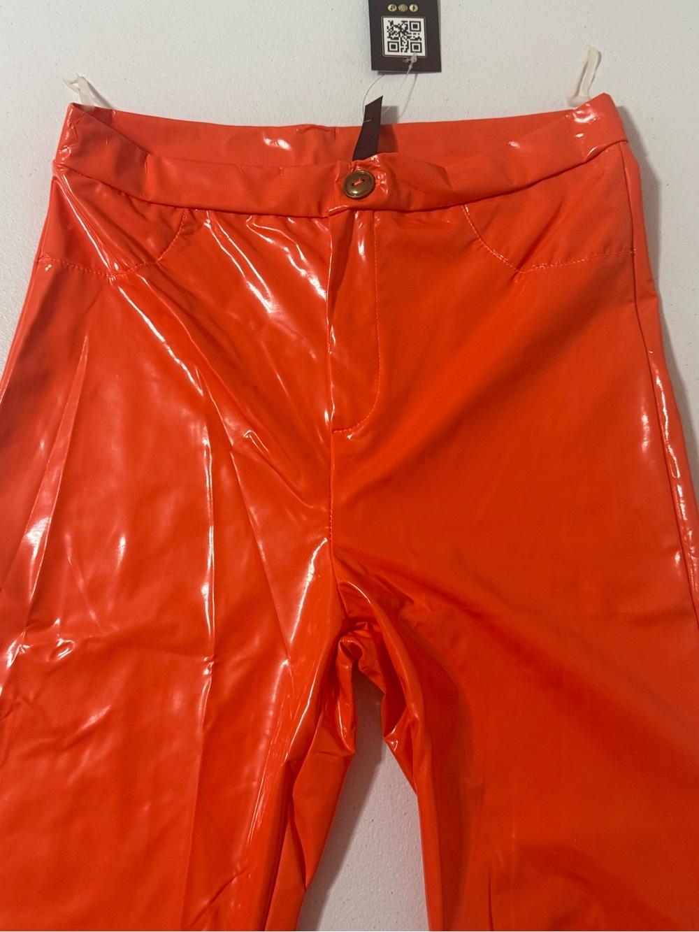 Celebrity Fashion Hera Collection Orange Patent Vinyl Pants NWT M - Picture 4 of 5